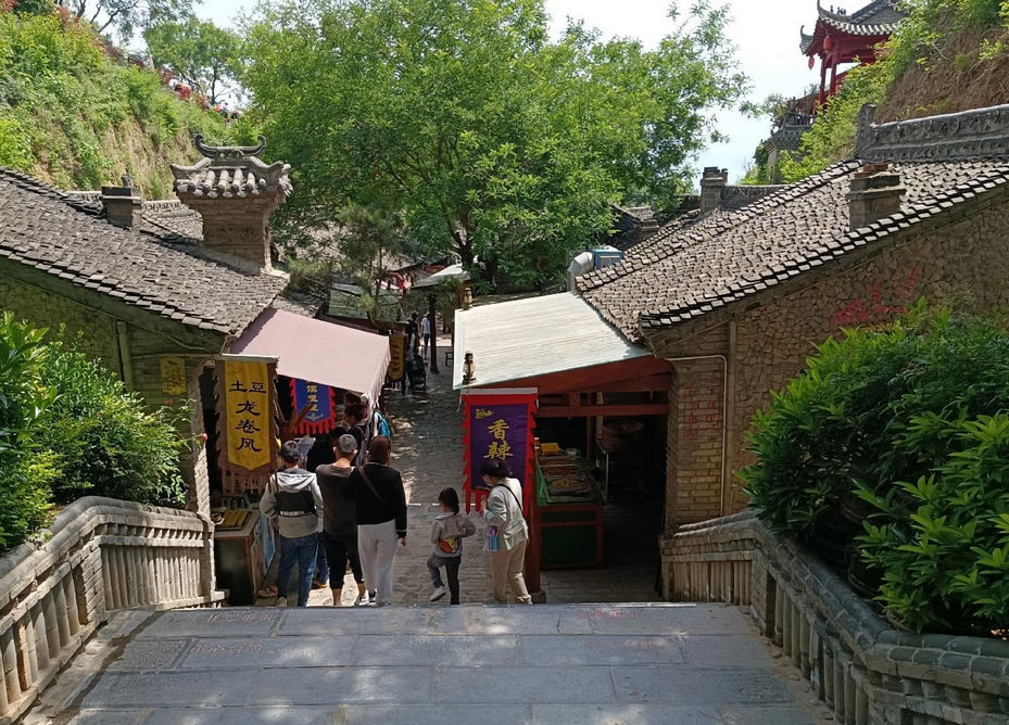 马嵬驿美食街